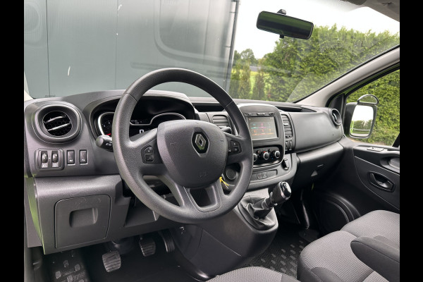 Renault Trafic 1.6 dCi / L2H1 / 1e EIG. / LED / BOTT INRICHTING / IMPERIAAL / TREKHAAK / NAVI / AIRCO / CRUISE