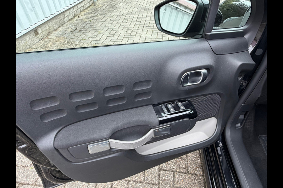 Citroën C3 1.2 PureTech Business |Automaat | Navigatie | Cruise | Clima | Camera | Side assist.