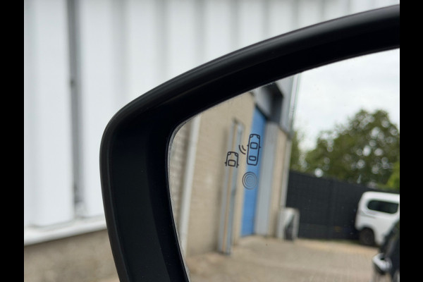 Citroën C3 1.2 PureTech Business |Automaat | Navigatie | Cruise | Clima | Camera | Side assist.