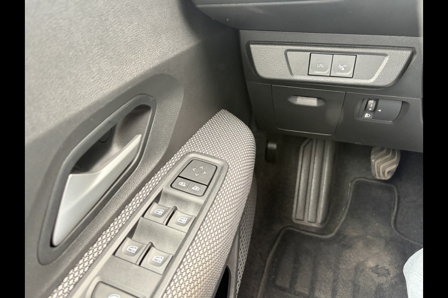 Dacia Jogger 7-Pers 1.0 TCe 100 ECO-G Carplay Airco Cruise 7p. 7-Persoons
