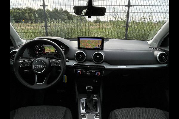 Audi Q2 35 TFSI Business Edition | Carplay | Camera | PDC | NAVI |