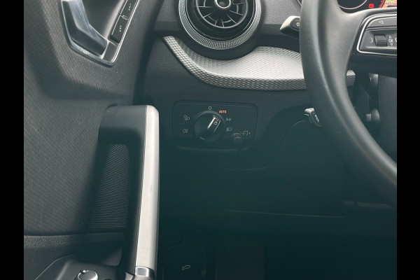 Audi Q2 35 TFSI Business Edition | Carplay | Camera | PDC | NAVI |