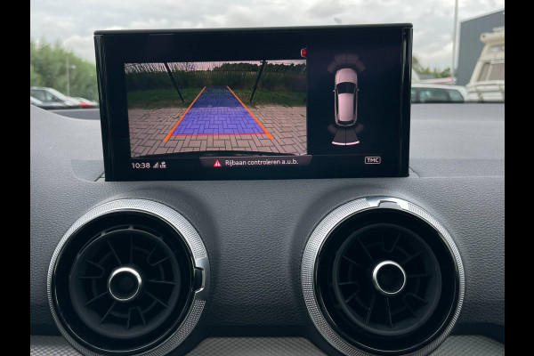 Audi Q2 35 TFSI Business Edition | Carplay | Camera | PDC | NAVI |