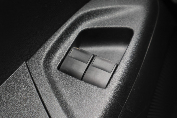 Peugeot 108 1.0 e-VTi Active Eerste Eigenaar, 5-Deurs, Airco, Bluetooth, DAB, Elektrische Ramen