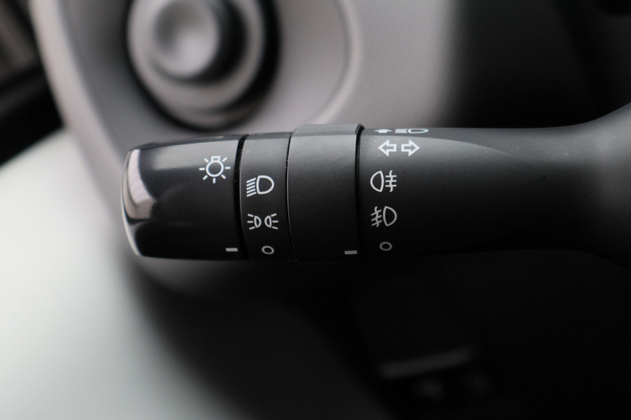 Peugeot 108 1.0 e-VTi Active Eerste Eigenaar, 5-Deurs, Airco, Bluetooth, DAB, Elektrische Ramen