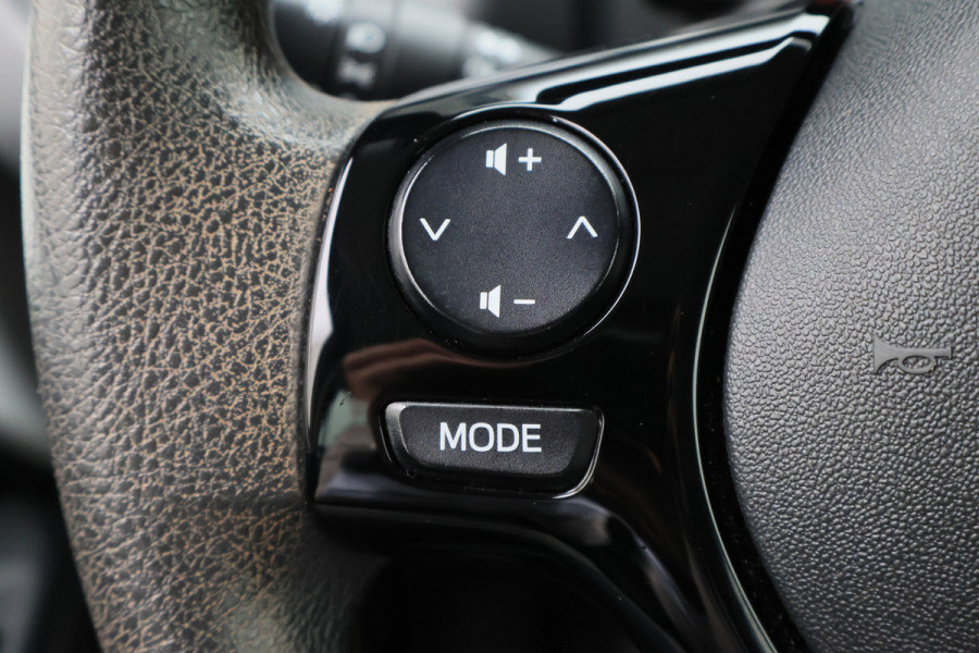 Peugeot 108 1.0 e-VTi Active Eerste Eigenaar, 5-Deurs, Airco, Bluetooth, DAB, Elektrische Ramen