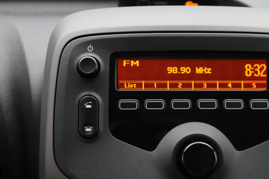 Peugeot 108 1.0 e-VTi Active Eerste Eigenaar, 5-Deurs, Airco, Bluetooth, DAB, Elektrische Ramen