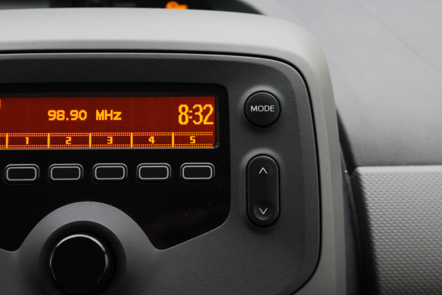 Peugeot 108 1.0 e-VTi Active Eerste Eigenaar, 5-Deurs, Airco, Bluetooth, DAB, Elektrische Ramen