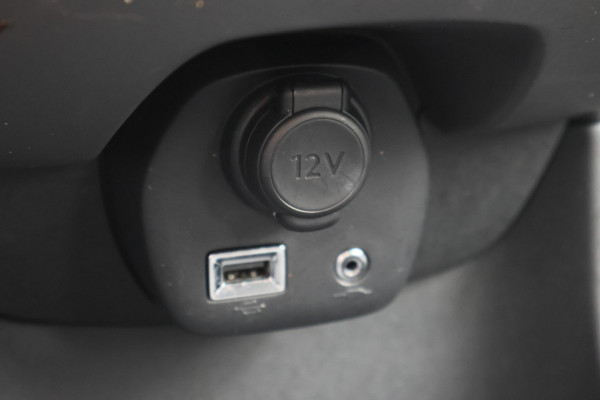 Peugeot 108 1.0 e-VTi Active Eerste Eigenaar, 5-Deurs, Airco, Bluetooth, DAB, Elektrische Ramen