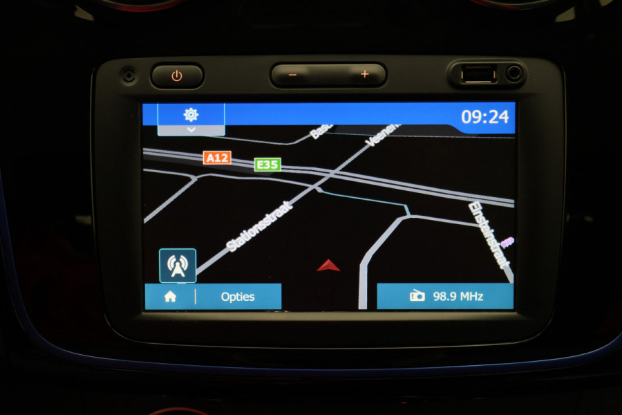 Dacia Sandero 1.0 TCe Stepway Serie Limitee 15th Anniv. Camera, Navigatie, Cruise, Climate, PDC, 16"