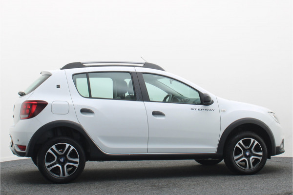 Dacia Sandero 1.0 TCe Stepway Serie Limitee 15th Anniv. Camera, Navigatie, Cruise, Climate, PDC, 16"