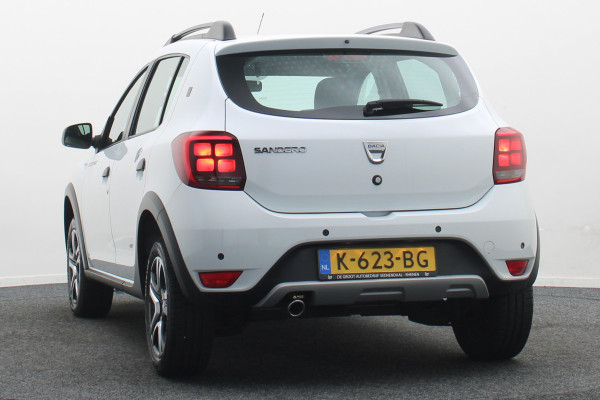 Dacia Sandero 1.0 TCe Stepway Serie Limitee 15th Anniv. Camera, Navigatie, Cruise, Climate, PDC, 16"