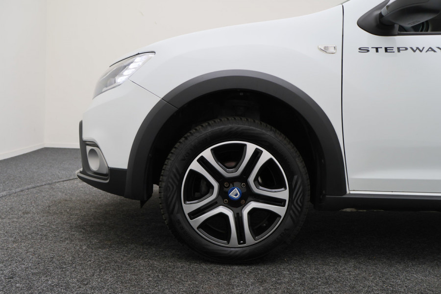 Dacia Sandero 1.0 TCe Stepway Serie Limitee 15th Anniv. Camera, Navigatie, Cruise, Climate, PDC, 16"