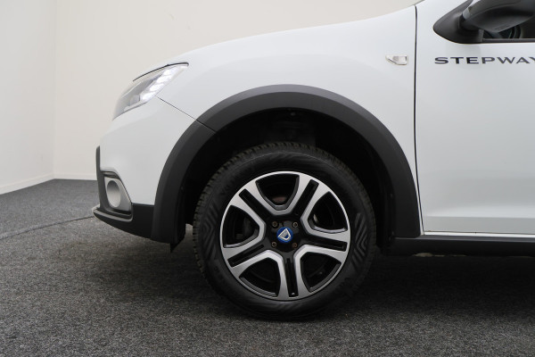 Dacia Sandero 1.0 TCe Stepway Serie Limitee 15th Anniv. Camera, Navigatie, Cruise, Climate, PDC, 16"
