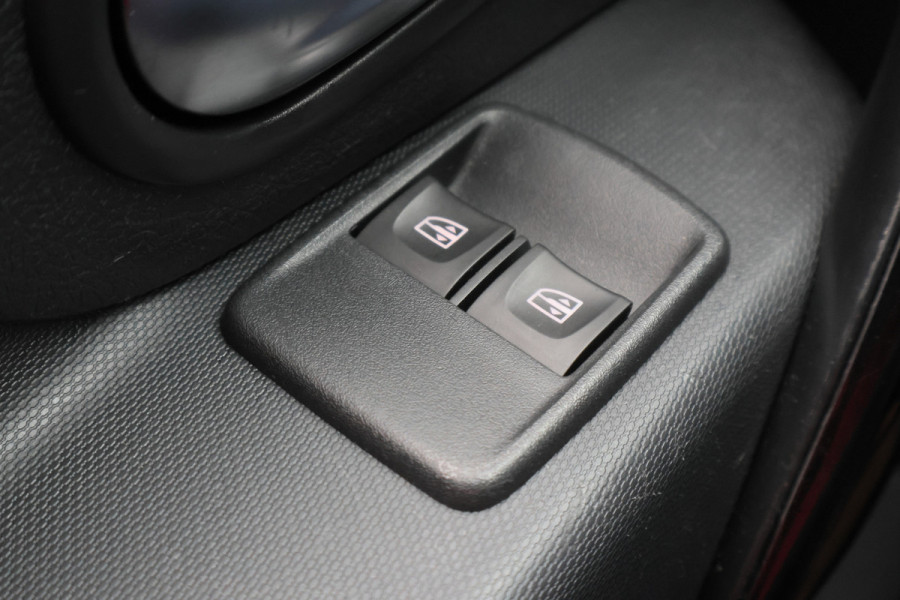 Dacia Sandero 1.0 TCe Stepway Serie Limitee 15th Anniv. Camera, Navigatie, Cruise, Climate, PDC, 16"