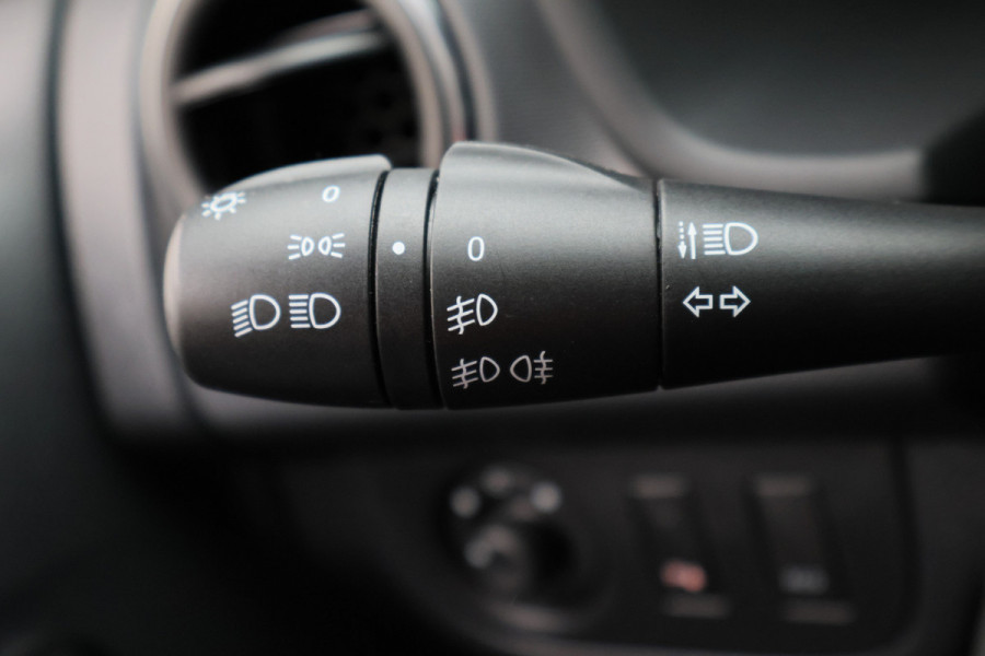 Dacia Sandero 1.0 TCe Stepway Serie Limitee 15th Anniv. Camera, Navigatie, Cruise, Climate, PDC, 16"