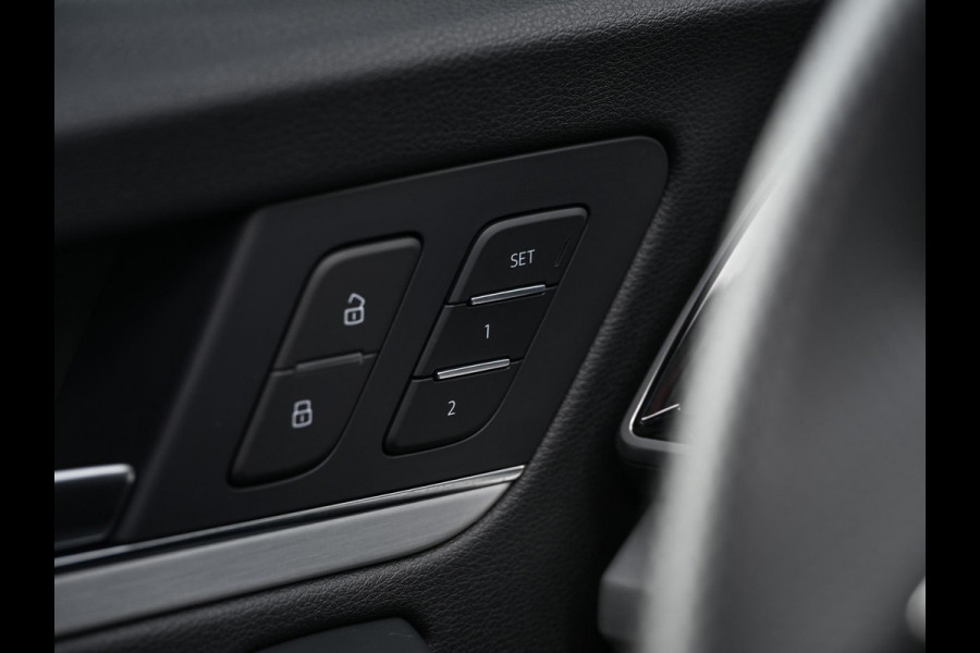 Audi Q5 50 TFSI e S edition | Panoramadak | Camera | Memory Seat | Keyless Entry | Trekhaak | Cruise Control | Interieurvoorklimatisering |