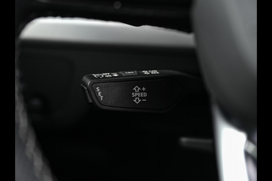 Audi Q5 50 TFSI e S edition | Panoramadak | Camera | Memory Seat | Keyless Entry | Trekhaak | Cruise Control | Interieurvoorklimatisering |