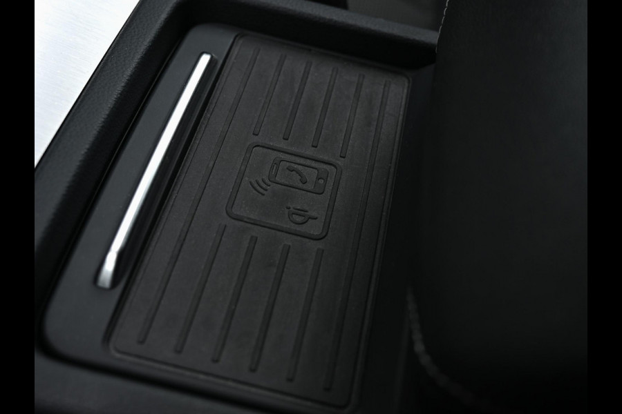 Audi Q5 50 TFSI e S edition | Panoramadak | Camera | Memory Seat | Keyless Entry | Trekhaak | Cruise Control | Interieurvoorklimatisering |
