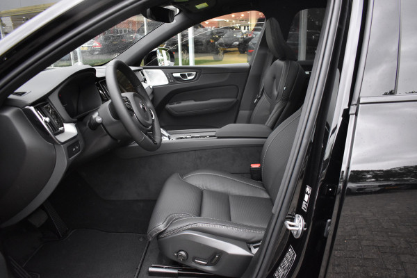 Volvo XC60 T8 455PK Plug-in hybrid AWD Ultra Black Edition | Luchtvering | HUD | Massage stoelen | Stoel koeling | Bowers & Wilkens |