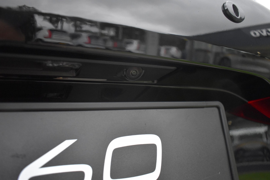 Volvo XC60 T8 455PK Plug-in hybrid AWD Ultra Black Edition | Luchtvering | HUD | Massage stoelen | Stoel koeling | Bowers & Wilkens |