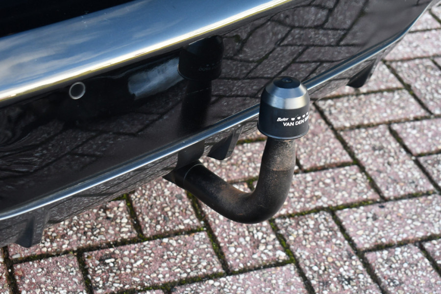 BMW 2 Serie Gran Coupé 218i M-Sport Shadowline Trekhaak 18inch Live-cockpit Sfeerverlichting