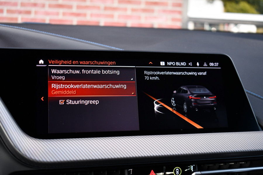 BMW 2 Serie Gran Coupé 218i M-Sport Shadowline Trekhaak 18inch Live-cockpit Sfeerverlichting