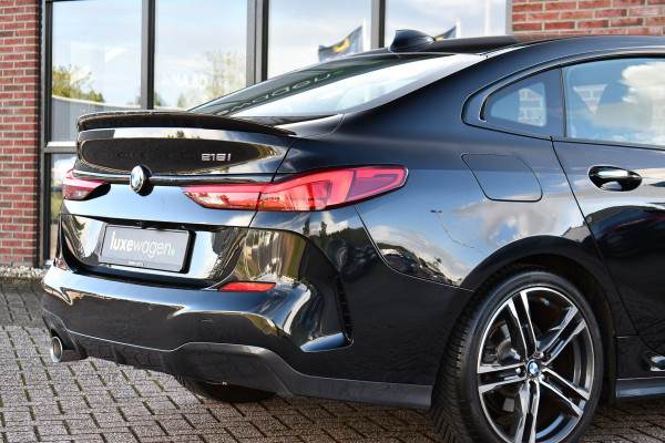 BMW 2 Serie Gran Coupé 218i M-Sport Shadowline Trekhaak 18inch Live-cockpit Sfeerverlichting