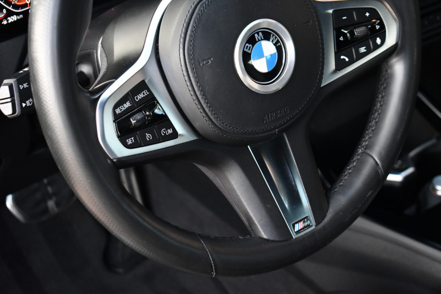 BMW 2 Serie Gran Coupé 218i M-Sport Shadowline Trekhaak 18inch Live-cockpit Sfeerverlichting