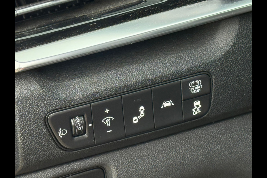 Kia Niro 1.6 GDi Hybrid ExecutiveLine Schuifdak|Stoelventilatie|Keyless|Trekhaak