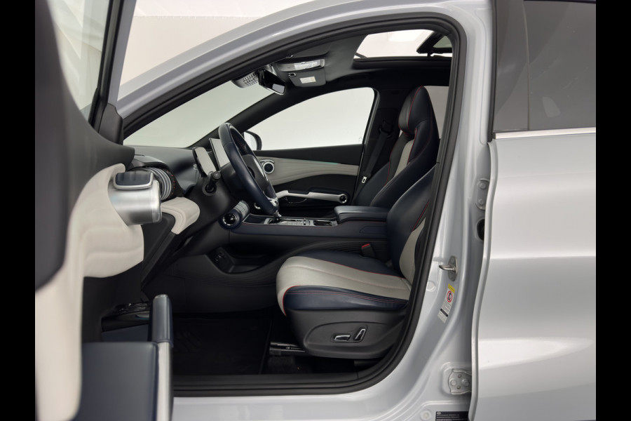 BYD ATTO 3 Comfort 60 kWh [3-Fase-11kW] (INCL-BTW) *HEATPUMP | PANO | ADAPTIVE-CRUISE | LEATHER | FULL-LED | TOPVIEW | BLIND-SPOT | HEATED-COMFORTSEATS | DIGI-COCKPIT | CARPLAY | DAB | NAVI-FULLMAP | ECC | PDC | 18''ALU*