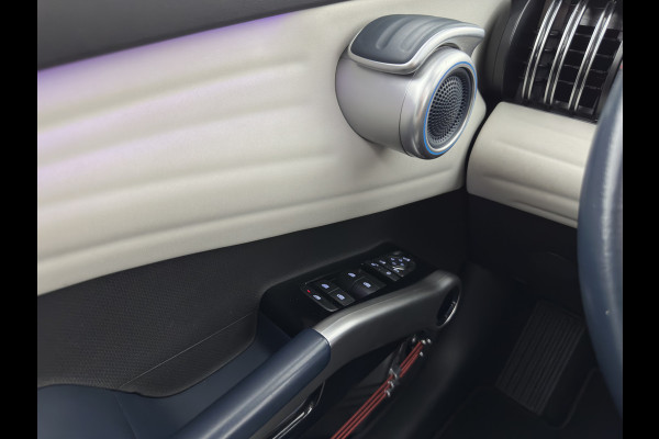 BYD ATTO 3 Comfort 60 kWh [3-Fase-11kW] (INCL-BTW) *HEATPUMP | PANO | ADAPTIVE-CRUISE | LEATHER | FULL-LED | TOPVIEW | BLIND-SPOT | HEATED-COMFORTSEATS | DIGI-COCKPIT | CARPLAY | DAB | NAVI-FULLMAP | ECC | PDC | 18''ALU*