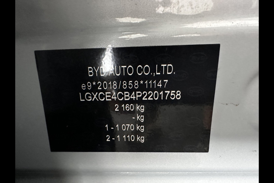 BYD ATTO 3 Comfort 60 kWh [3-Fase-11kW] (INCL-BTW) *HEATPUMP | PANO | ADAPTIVE-CRUISE | LEATHER | FULL-LED | TOPVIEW | BLIND-SPOT | HEATED-COMFORTSEATS | DIGI-COCKPIT | CARPLAY | DAB | NAVI-FULLMAP | ECC | PDC | 18''ALU*
