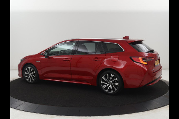 Toyota Corolla Touring Sports 1.8 Hybrid Dynamic | Half Leder | Camera | Stoelverwarming | Carplay | Climate control | Bluetooth | DAB | Adaptive cruise |