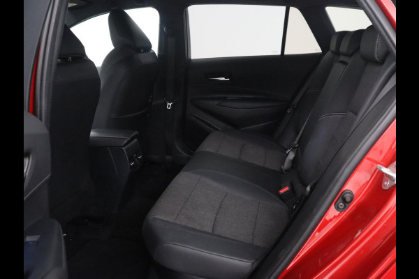 Toyota Corolla Touring Sports 1.8 Hybrid Dynamic | Half Leder | Camera | Stoelverwarming | Carplay | Climate control | Bluetooth | DAB | Adaptive cruise |