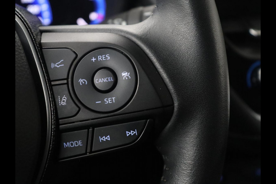 Toyota Corolla Touring Sports 1.8 Hybrid Dynamic | Half Leder | Camera | Stoelverwarming | Carplay | Climate control | Bluetooth | DAB | Adaptive cruise |