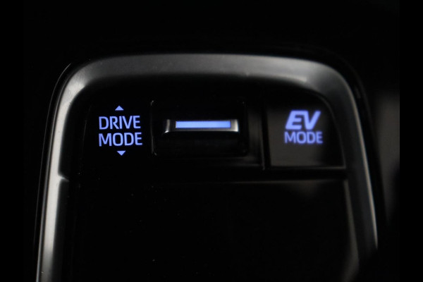 Toyota Corolla Touring Sports 1.8 Hybrid Dynamic | Half Leder | Camera | Stoelverwarming | Carplay | Climate control | Bluetooth | DAB | Adaptive cruise |