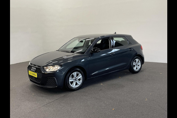 Audi A1 Sportback 1.0 TFSI Sportback Automaat Navigatie Apple Carplay/Android Auto Parkeersensoren Cruise Control Climate Control Lichtmetalen velgen