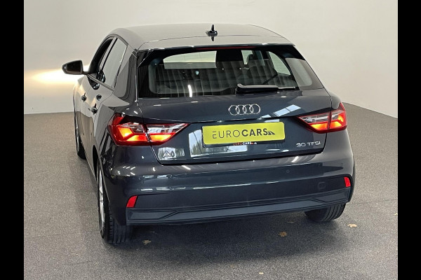 Audi A1 Sportback 1.0 TFSI Sportback Automaat Navigatie Apple Carplay/Android Auto Parkeersensoren Cruise Control Climate Control Lichtmetalen velgen