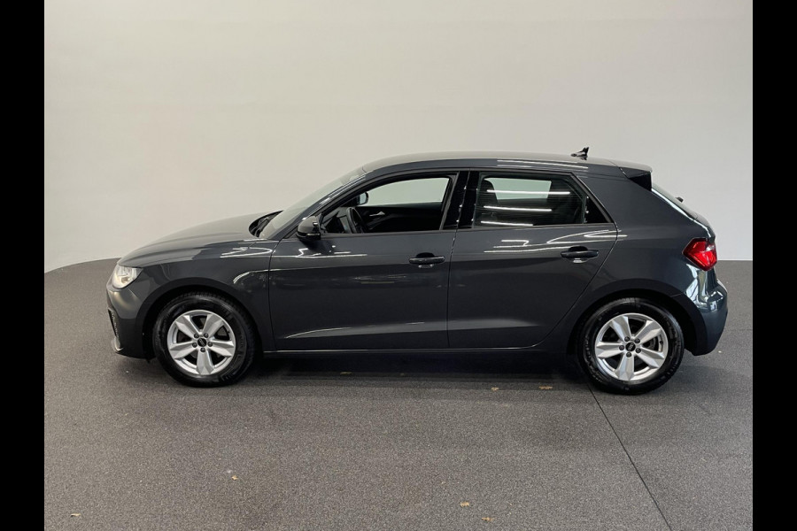 Audi A1 Sportback 1.0 TFSI Sportback Automaat Navigatie Apple Carplay/Android Auto Parkeersensoren Cruise Control Climate Control Lichtmetalen velgen