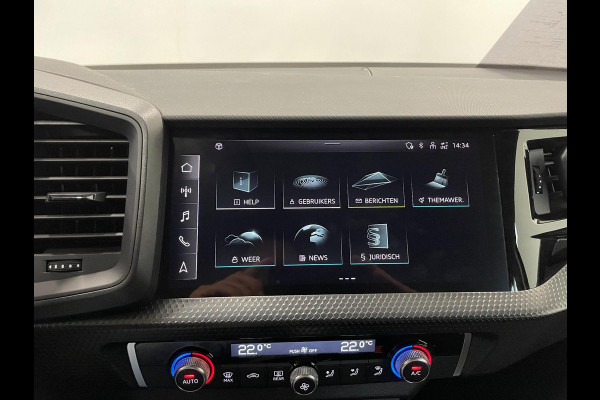 Audi A1 Sportback 1.0 TFSI Sportback Automaat Navigatie Apple Carplay/Android Auto Parkeersensoren Cruise Control Climate Control Lichtmetalen velgen
