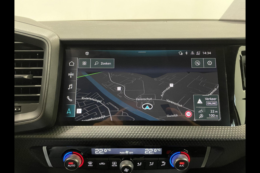 Audi A1 Sportback 1.0 TFSI Sportback Automaat Navigatie Apple Carplay/Android Auto Parkeersensoren Cruise Control Climate Control Lichtmetalen velgen