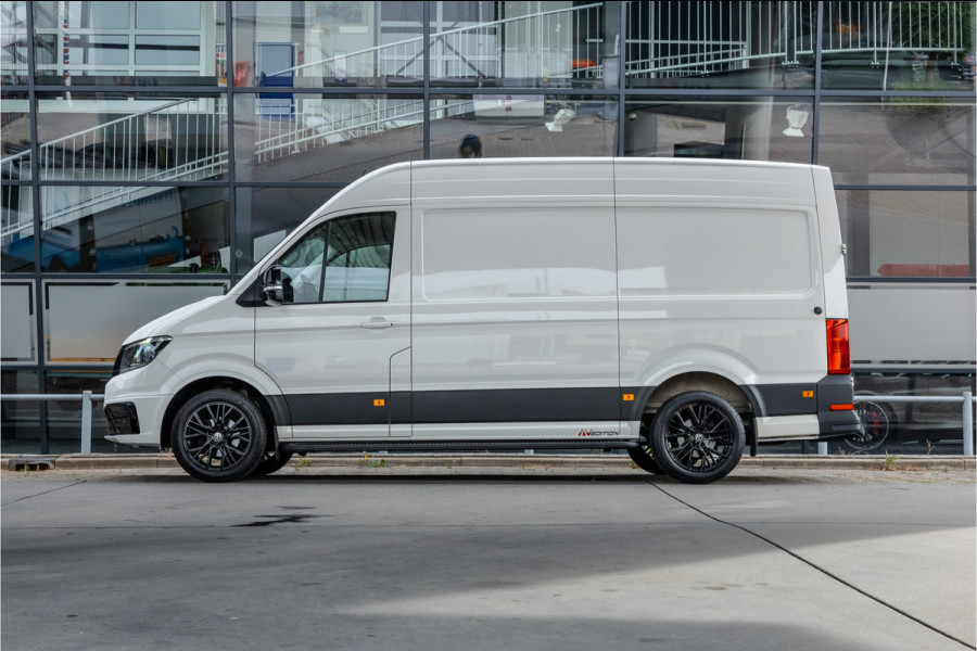 Volkswagen Crafter 2.0 TDI 177 PK L3H3 DSG | CarPlay | Camera | Standkachel | MF Stuur | Dealer onderhouden | Cruise control | DAB