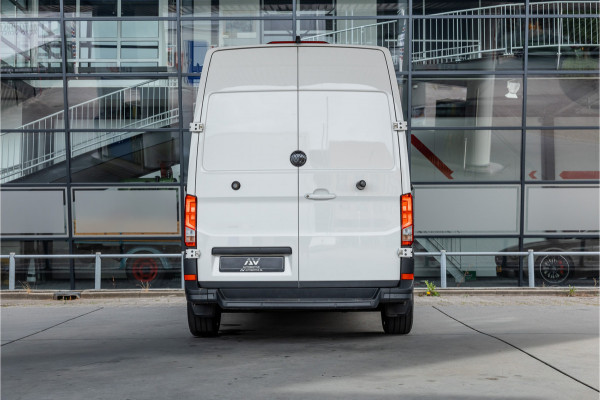 Volkswagen Crafter 2.0 TDI 177 PK L3H3 DSG | CarPlay | Camera | Standkachel | MF Stuur | Dealer onderhouden | Cruise control | DAB