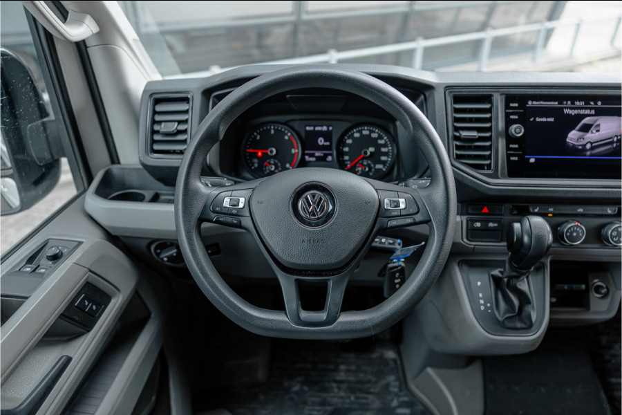 Volkswagen Crafter 2.0 TDI 177 PK L3H3 DSG | CarPlay | Camera | Standkachel | MF Stuur | Dealer onderhouden | Cruise control | DAB