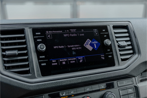 Volkswagen Crafter 2.0 TDI 177 PK L3H3 DSG | CarPlay | Camera | Standkachel | MF Stuur | Dealer onderhouden | Cruise control | DAB