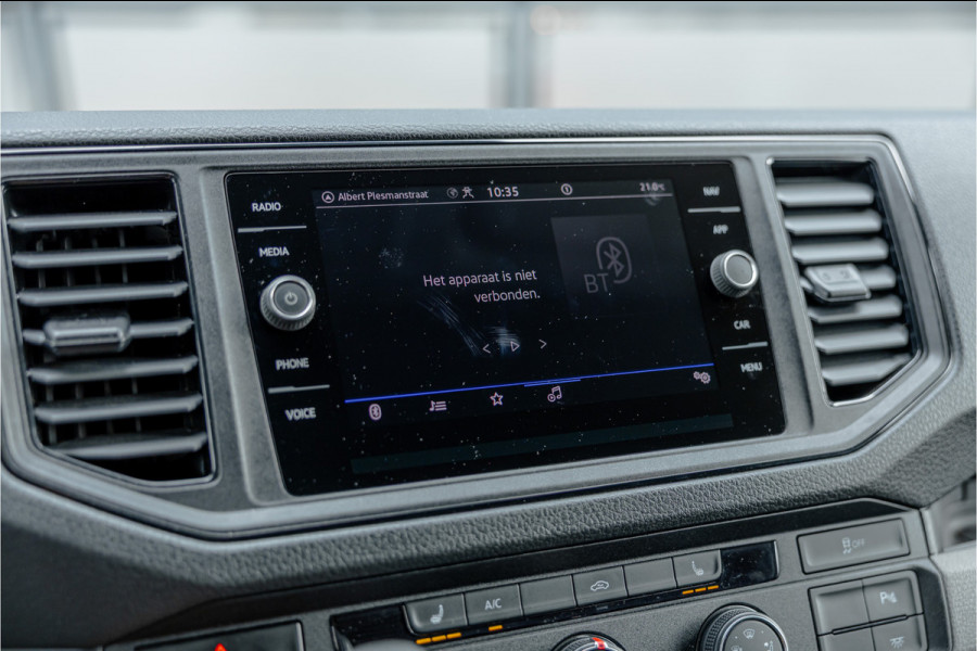Volkswagen Crafter 2.0 TDI 177 PK L3H3 DSG | CarPlay | Camera | Standkachel | MF Stuur | Dealer onderhouden | Cruise control | DAB