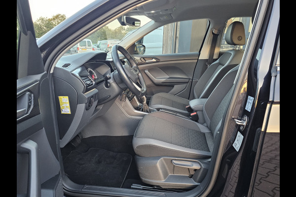 Volkswagen T-Cross 1.0 TSI Style | Automaat | LED | Trekhaak | Stoelverwarming | Camera | PDC | App-connect | All-seasons |