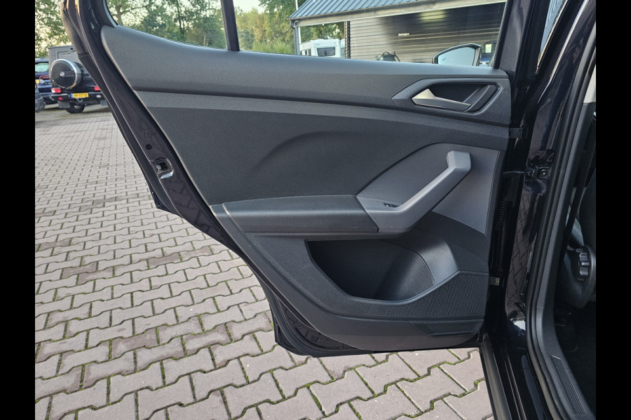 Volkswagen T-Cross 1.0 TSI Style | Automaat | LED | Trekhaak | Stoelverwarming | Camera | PDC | App-connect | All-seasons |