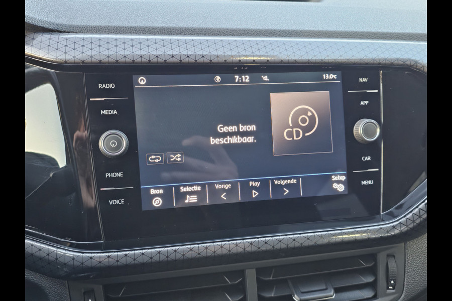 Volkswagen T-Cross 1.0 TSI Style | Automaat | LED | Trekhaak | Stoelverwarming | Camera | PDC | App-connect | All-seasons |